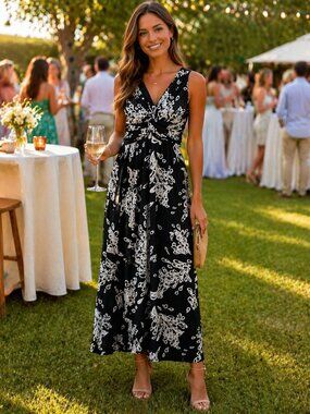 Arianna by HWDresses Black & White Floral Maxi Dress Size S/M